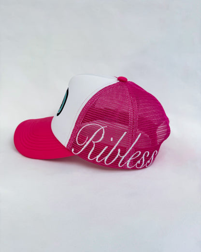 Ribless trucker cap